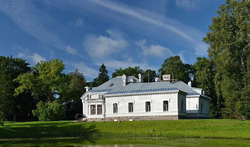 Kiviloo Manor